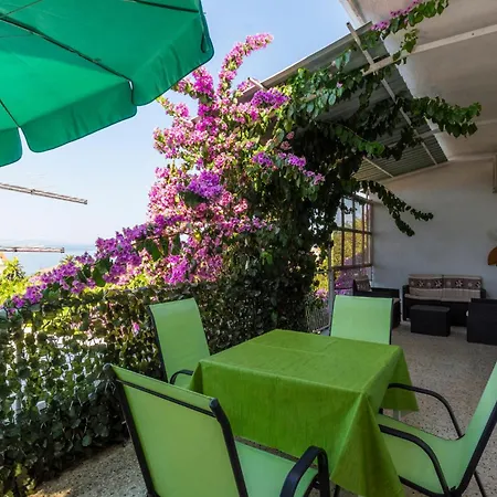 Apartman 2 Bedroom Beautiful In