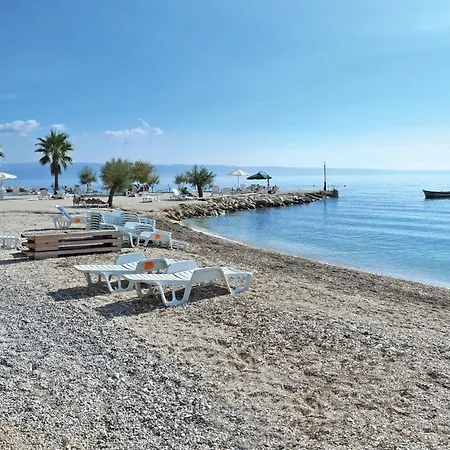 2 Bedroom Beautiful In * Podstrana